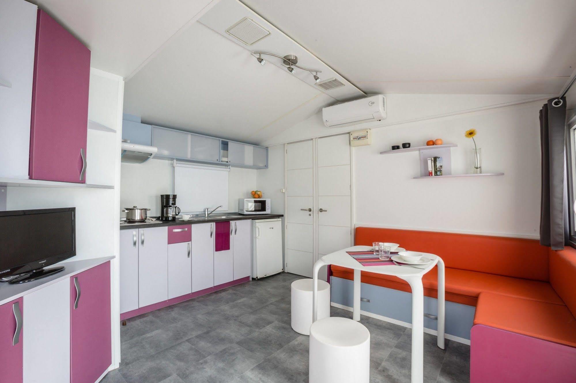 Torre De La Mora Camping Tarragona