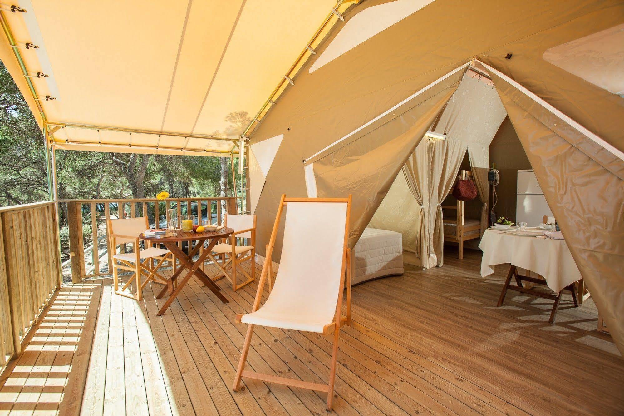 Torre De La Mora Camping
